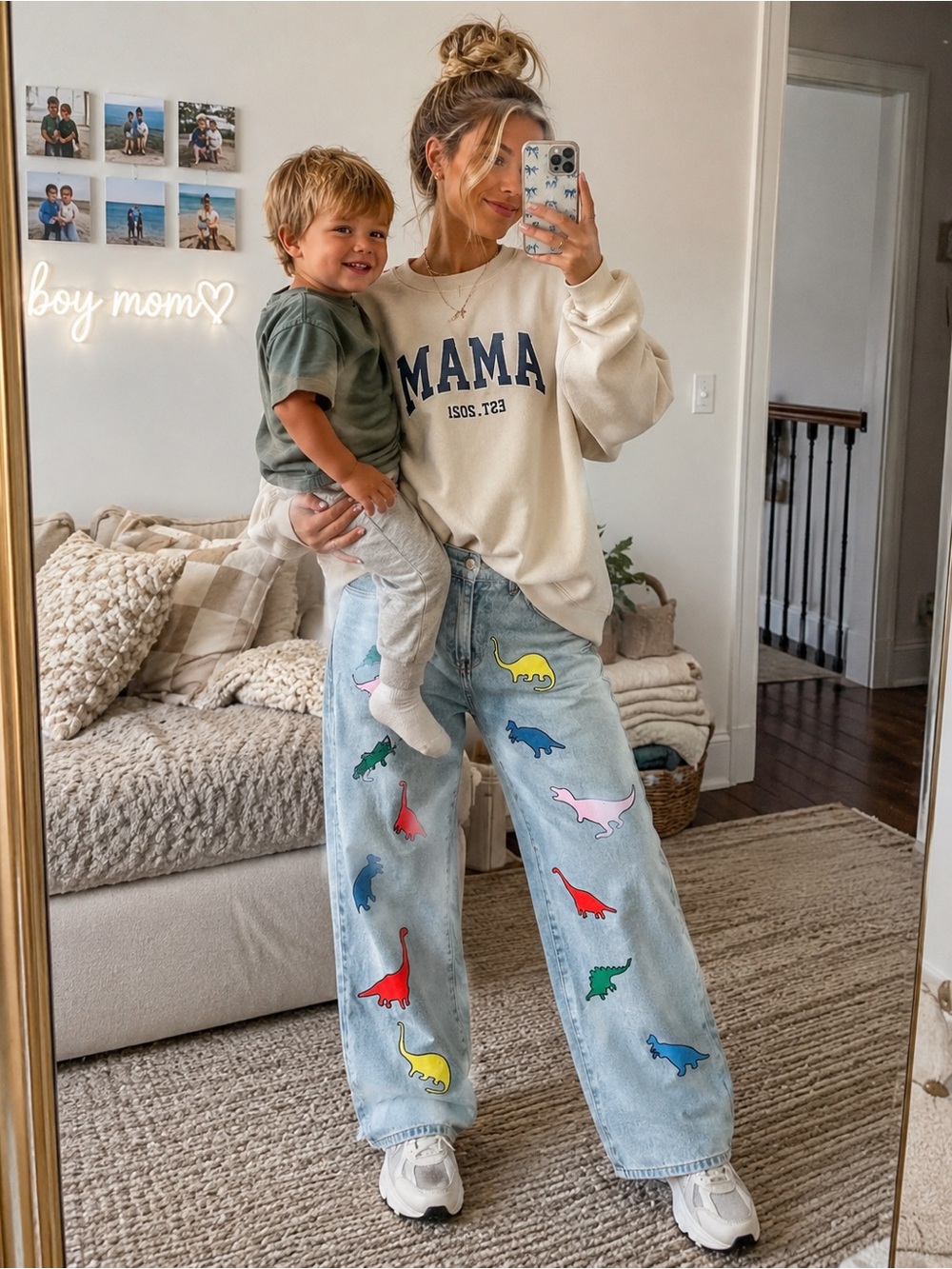 Women’s Size 4 Wide Leg Dinosaur Painted Jeans | Y2K Art Teacher Whimsical Denim
